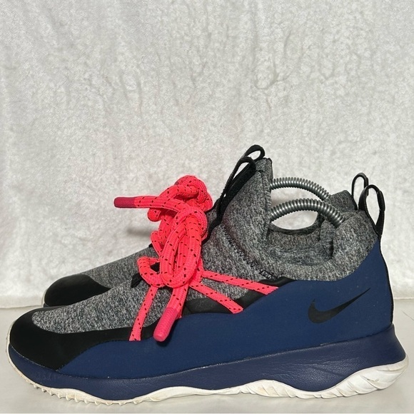 Nike Womens Blue/Grey City Loop Athletic Sneakers Shoes SZ US 9.5 - Picture 2 of 11